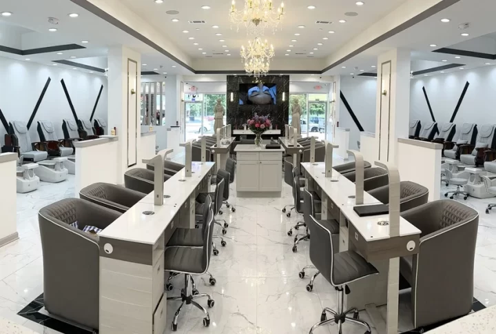 5 Reasons Why Investing in Quality Pedicure Chairs is Key to Retaining Customers