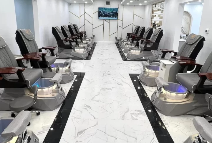 Can Pedicure Chairs Be Upgraded or Customized When Necessary?