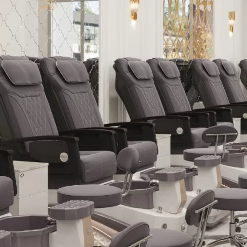 Investing in Luxury Pedicure Chairs: Cost or Profit?